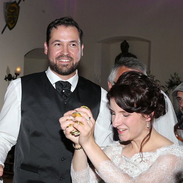 Wunderschöne Hochzeit auf der Veste Wachsenburg mit HochzeitsDJ Bernd, der Disko ODYSSEE